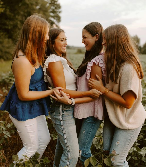 friends_laughing_together